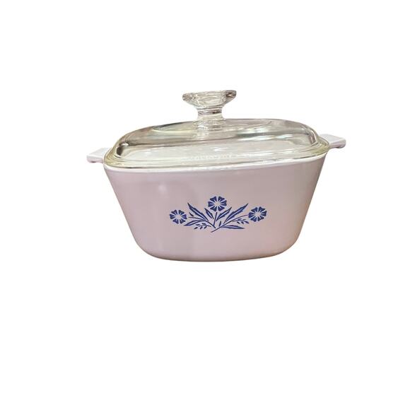CorningWare Blue Cornflower Casserole Dish with Lid 1¾ Qt - Picture 1 of 4